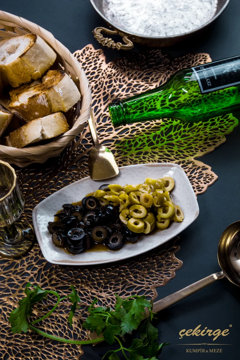 Soslu Zeytin